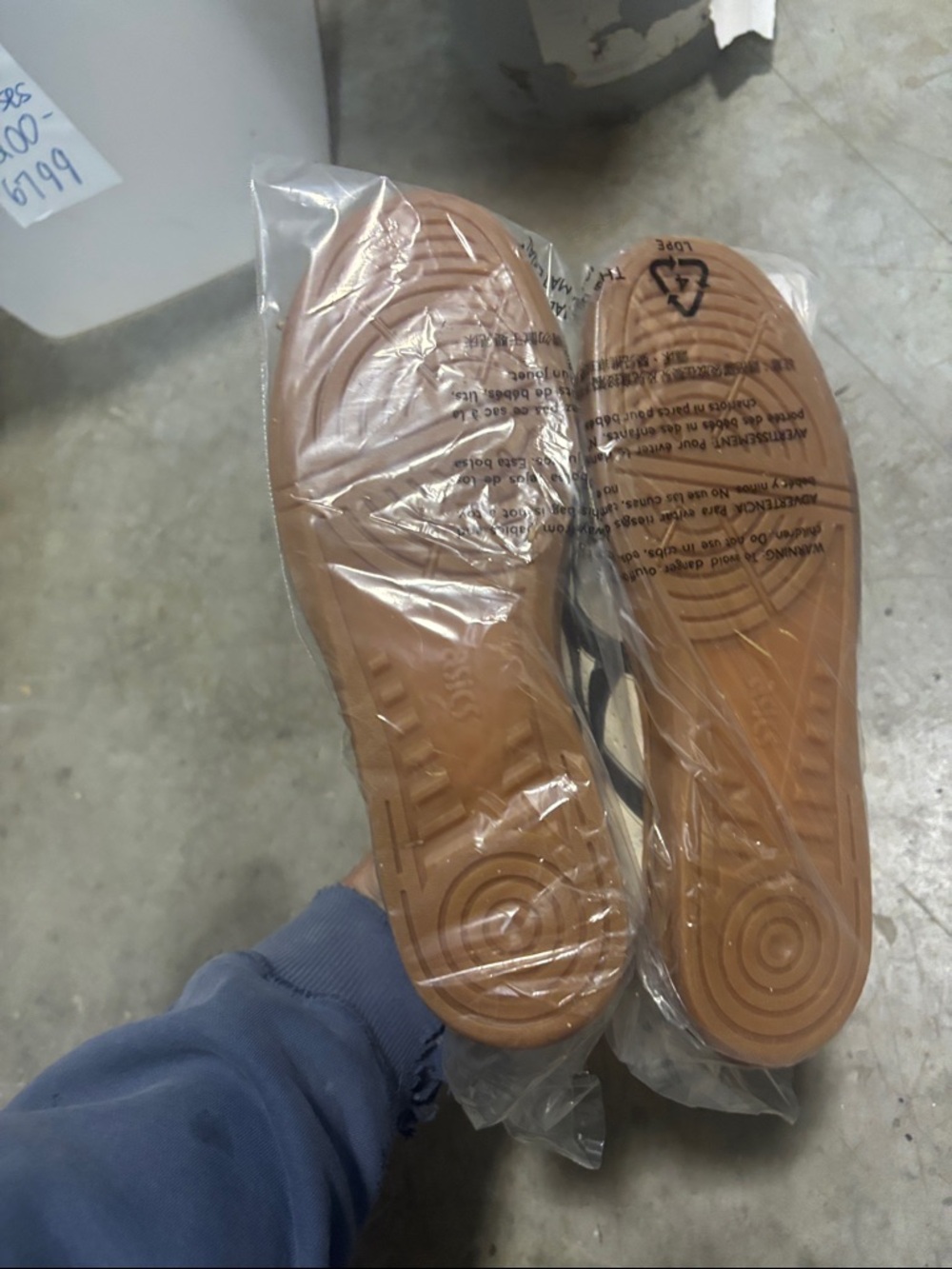 Madewell ASICS® SKYHAND™ OG Sneakers NT800 - Picture 4 of 4